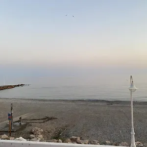 https://algarrobo-costa-beach.es-andalucia.com